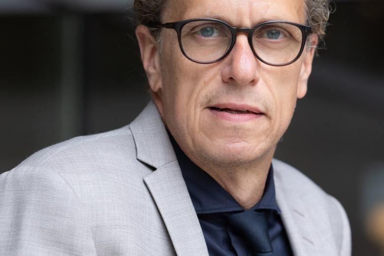 Prof. Leuz