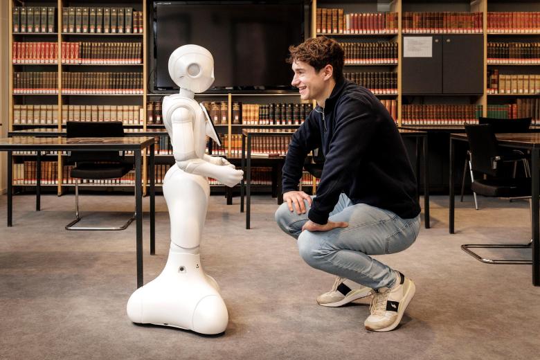Pepper robot at the University Library