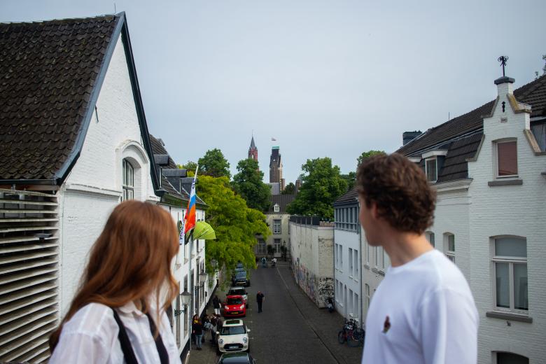 CES students at the old city wall in Maastricht