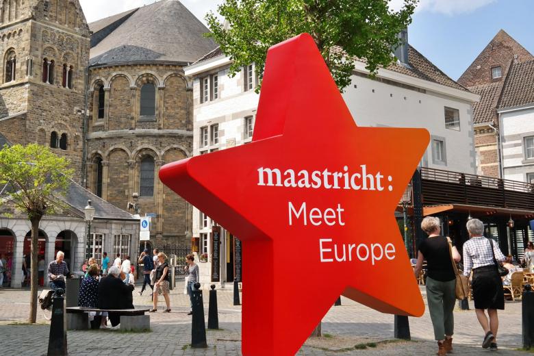 The "Maastricht: meet Europe" sign at the Graanmarkt
