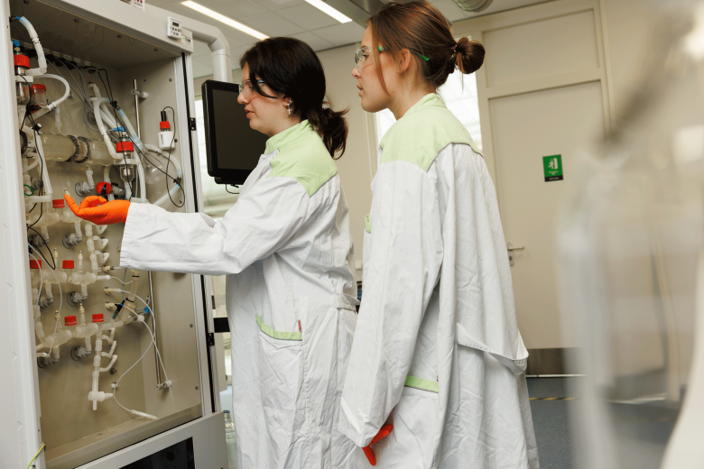 Two women working in lab
