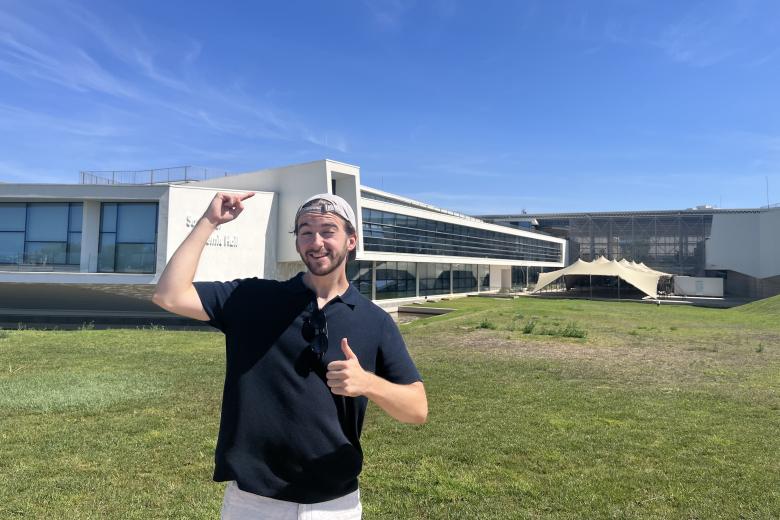 Tijs Caris, VSB-fonds gebruiker