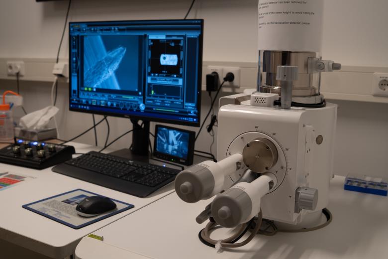 Microscopy CORE Lab IntouchScope